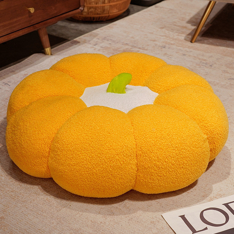 Simple pumpkin plush toy in large